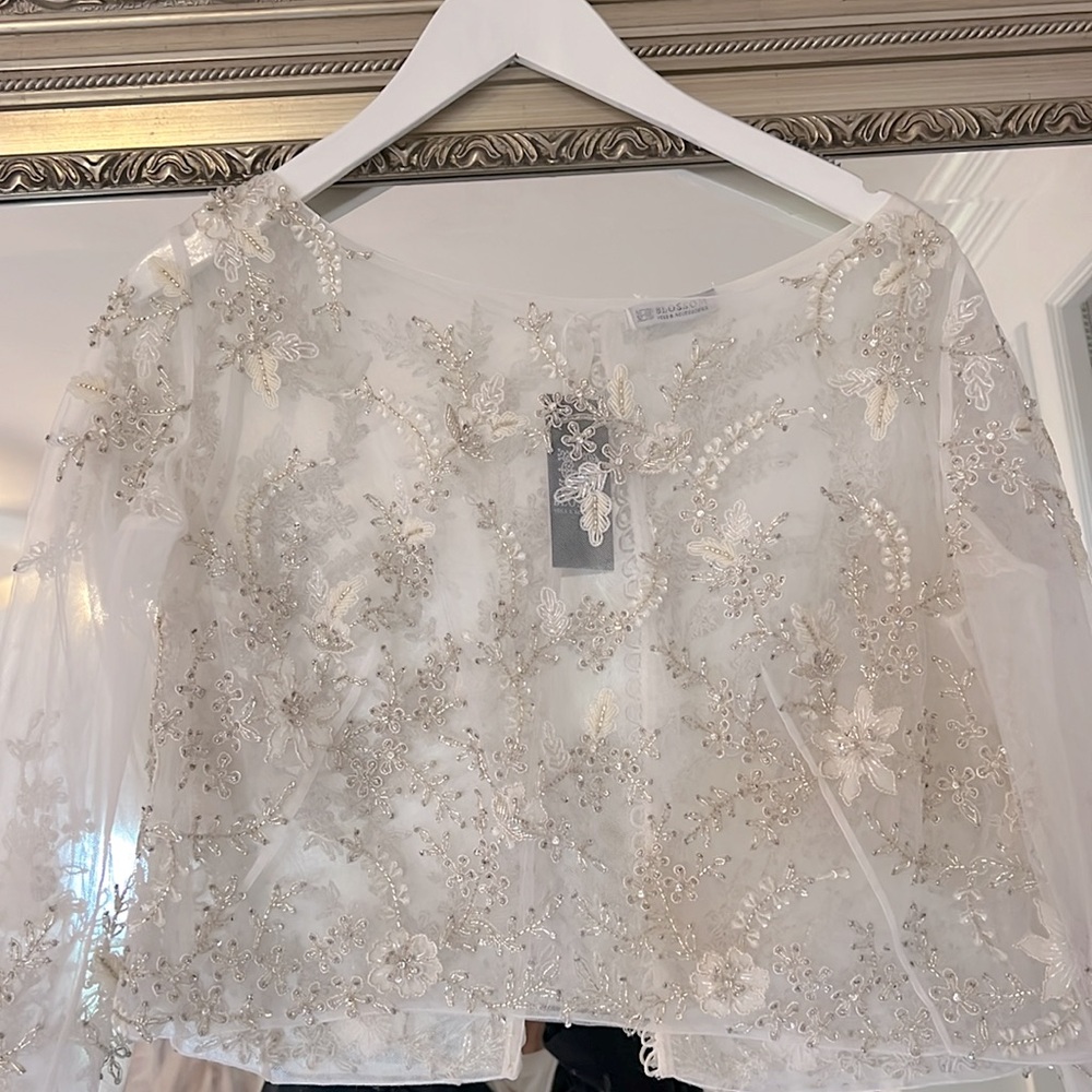 Blossom Veils and Accessories by Enaura Bolero